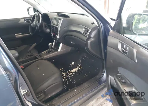 2011 Subaru Forester 2.5X Touring z USA, uszkodzony, nr VIN JF2SHAHC9BH743493